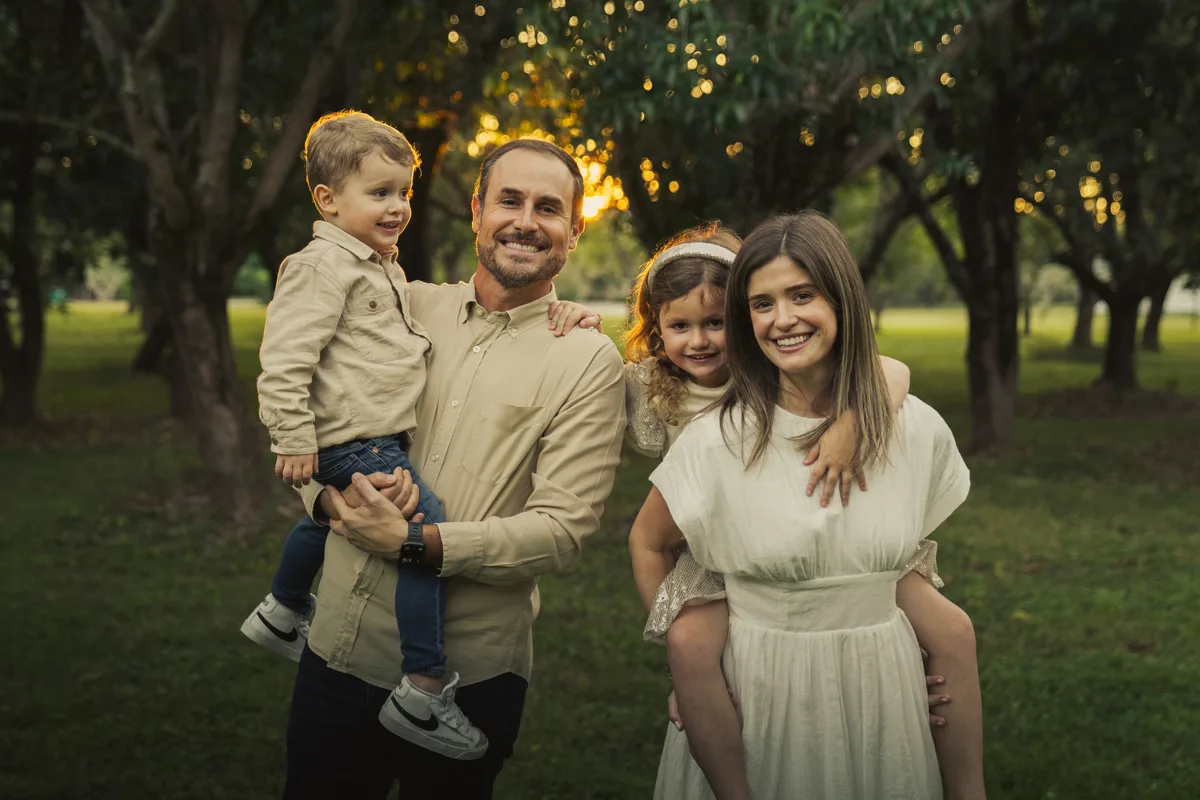 El pastor Omar Giritli con su familia